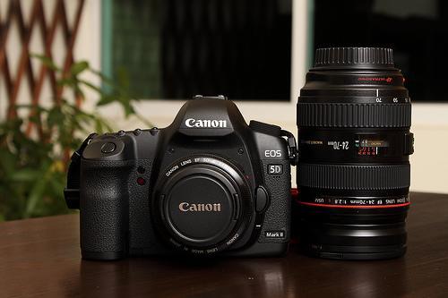 Photo annonce Canon EOS 5D Mark II Kit con 24 70 mm IS L