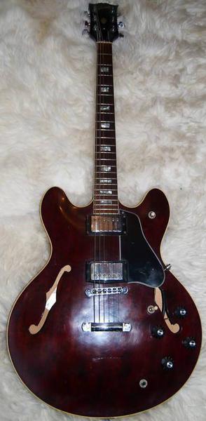 Photo : Gibson  ES  335  1978