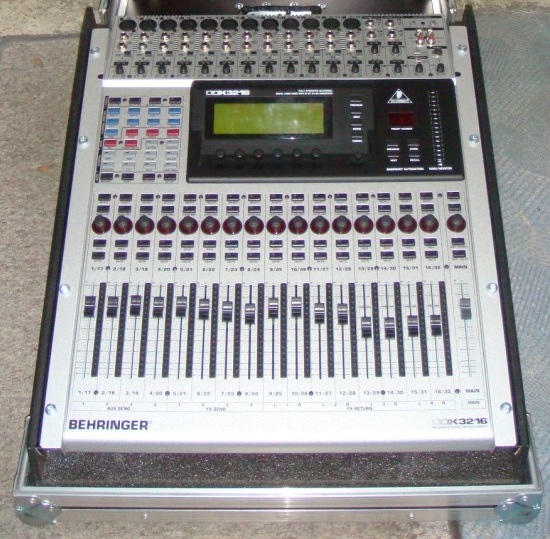 Photo : Behringer DDX3216 Table de mix numerique