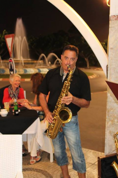 Photo annonce Saxophoniste cherche chanteuse ou chanteur 