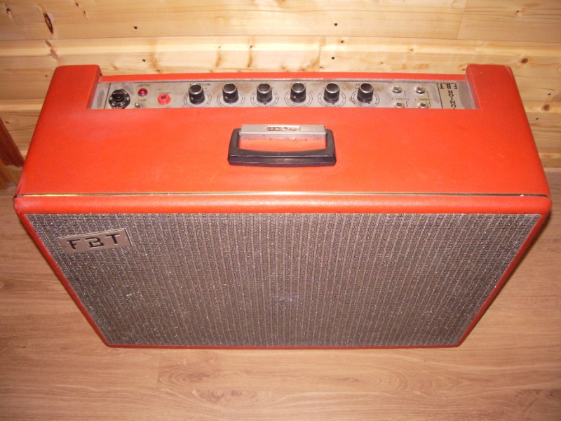 Ampli guitare a lampes FBT annees 60 Petite Annonce TrocMusic
