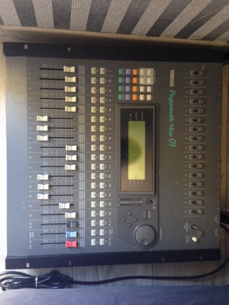Photo annonce Yamaha   01   mixer programable