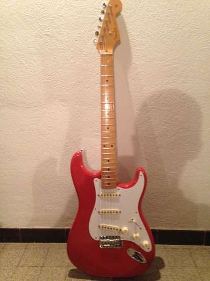 Photo annonce Fender Strat Classic 50 fiesta red