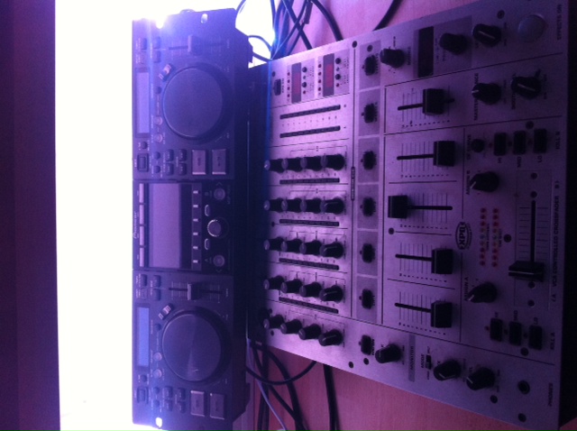 Photo annonce PIONEER    MEP   7000 + Behringer djx700