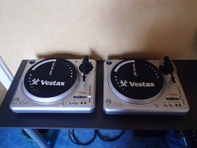 Photo annonce Vestax          PDX 2000 2 Platines vinyles