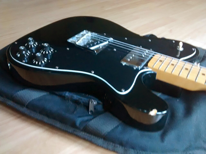 Photo : Fender Telecaster Custom 72