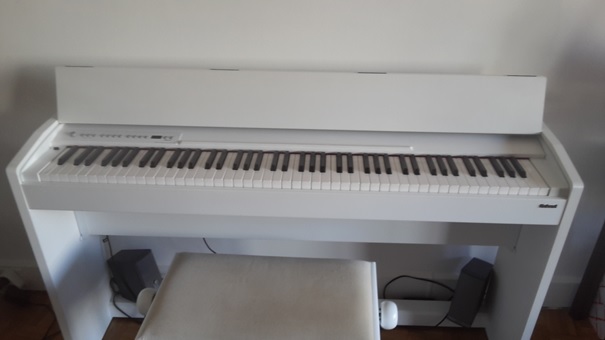Photo annonce Piano  Roland F 110 WH Blanc