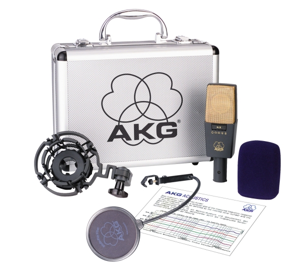 Photo : AKG      C414    B XLII micro voix et instruments