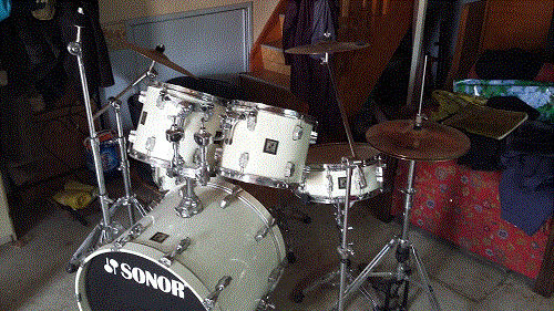 Photo : SONOR    Force   3003 5 futs + cymbales