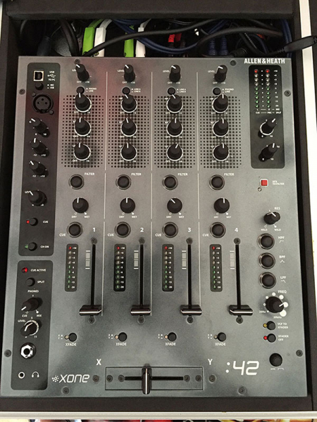Photo annonce Allen & Heath Xone 42 Console DJ