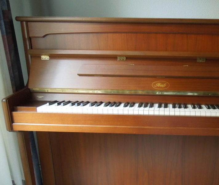 Photo annonce Piano   droit   IBACH C118 Elegance