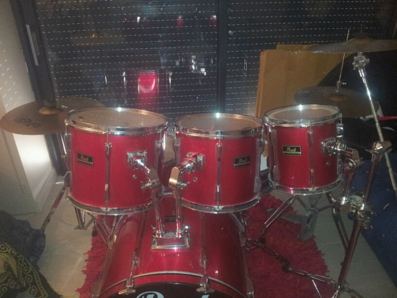 Photo annonce Pearl   Export   6 futs + Cymbales Paiste Sabian 