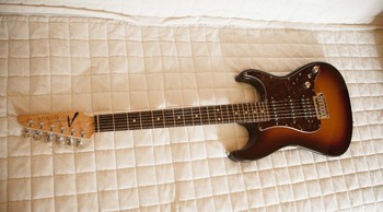 Photo : Hollow          Classic HSS 3 Tom Anderson