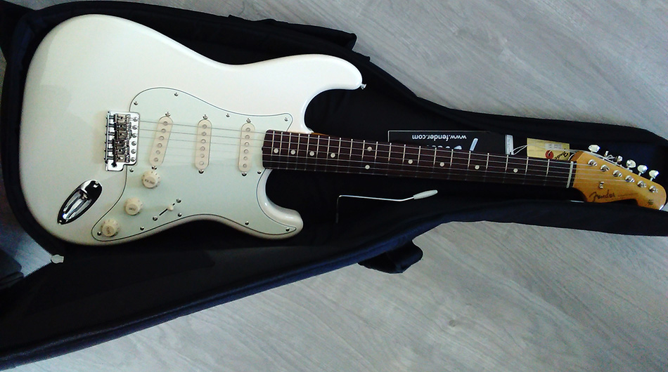 Photo annonce Fender Strat Classic 60 made in JAPAN