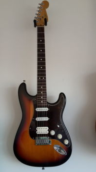 Photo annonce Fender  Strat  Lonestar usa 98