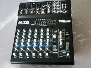 Photo : Mixage      amplifie ALTO TMX80 dfx