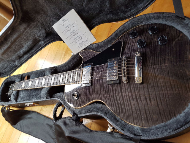 Photo : Gibson LP Standard BLACKWATER