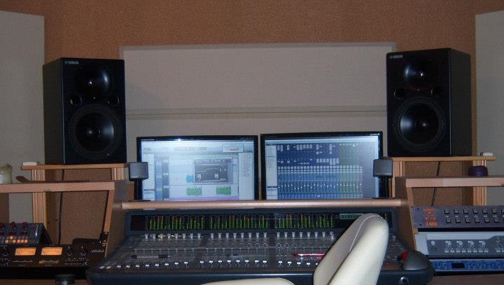 Photo : YAMAHA MSP10 monitors studio