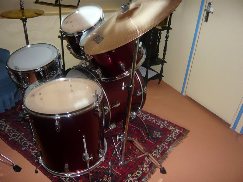 Photo : Batterie  Sonor  FORCE 507 standard 22 rouge