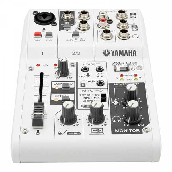 Photo : YAMAHA        AG03 Mixeur & Interface Audio
