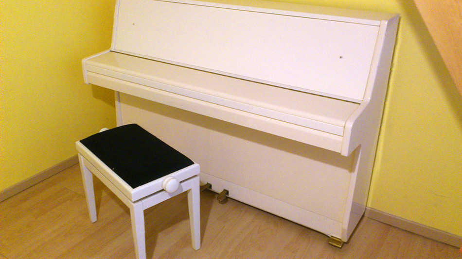 Photo : Piano    droit   MAEARI