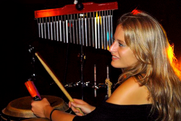 Photo : Percussionnsite Musicienne Isabelle GUIDON