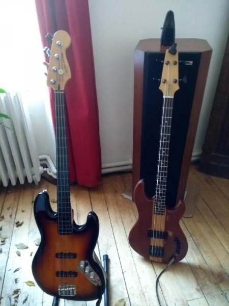 Photo annonce Jazz Bass Squier vintage modified fretless