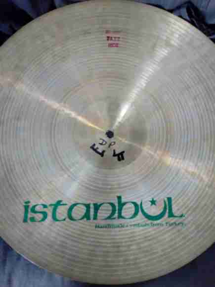 Photo : Cymbale Ride 20 Istanbul Pre split