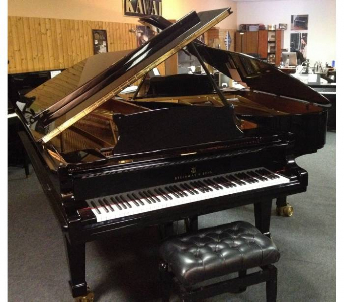 Photo : Pianos a Queue de type Steinway B
