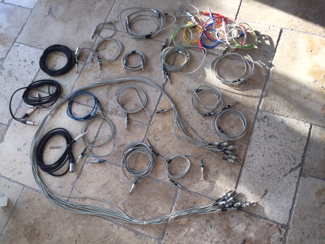 Photo : Cable        Jacks Lot de divers cables