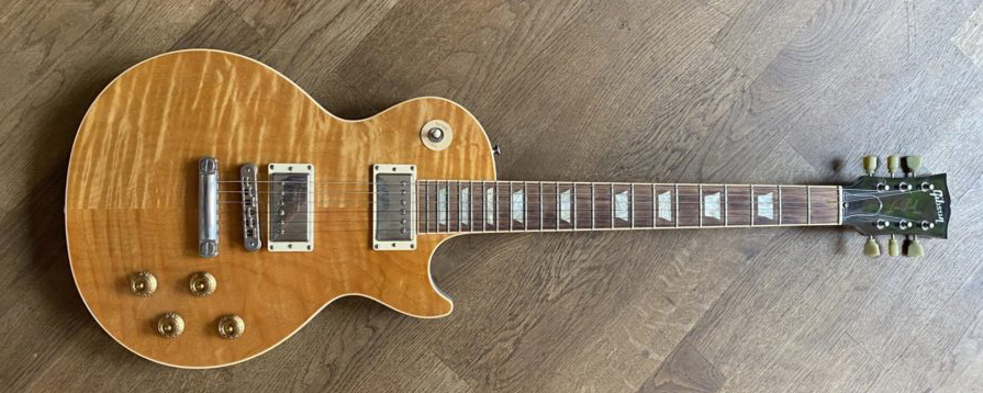 Photo : Guitare Les Paul Gibson Standard en AAA Top