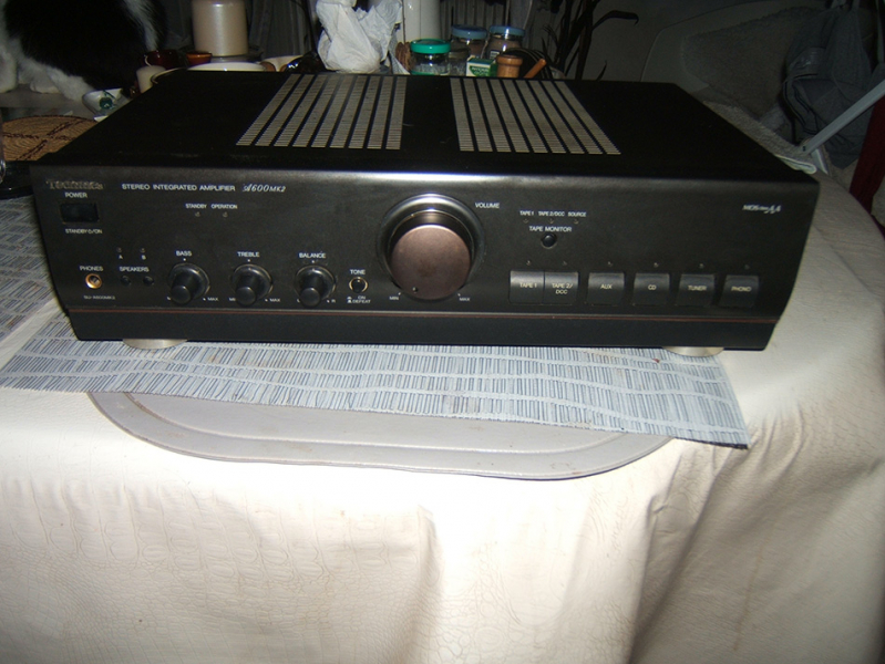 Photo : Technics    A    600Mk 2 Amplificateur