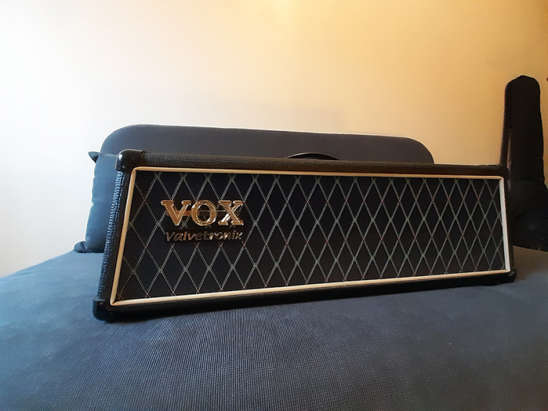 Photo : VOX         Valvetronix AD120VTH tete ampli