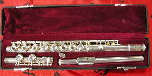 Photo annonce Flute Traversiere YAMAHA Argent  