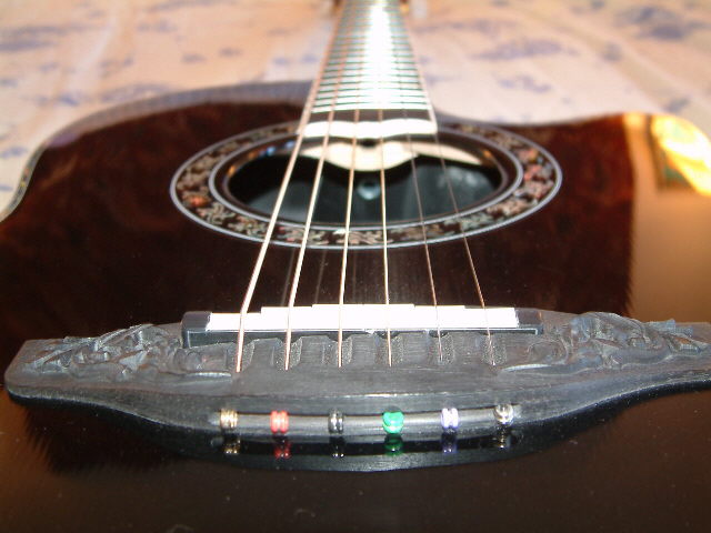 Photo annonce OVATION Custom Legend