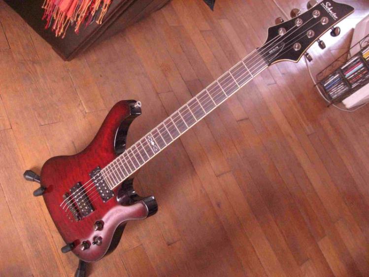 Photo annonce Schecter 006 Elite