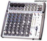 Photo : Table de mixage PHONIC MM 1202