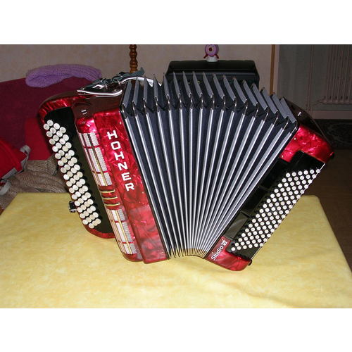 Photo : Accordeon HOHNER STUDIO VI