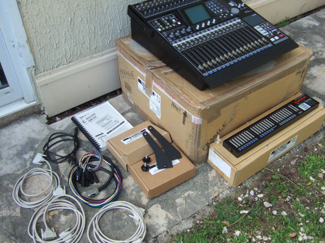 Photo annonce TASCAM DM 24 & CARTE FW + CARTE AES