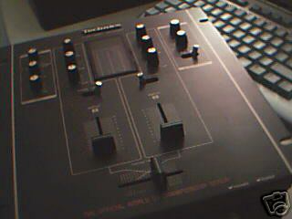 Photo : Console DJ TECHNICS SH EX1200
