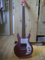 Photo : Basse Ampeg  AMB1 4 cordes