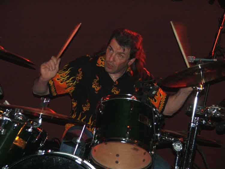 Photo annonce Batteur pro cherche groupe