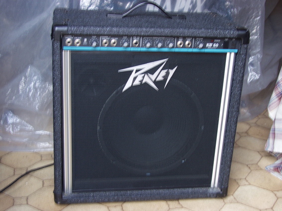 Photo : Ampli Clavier Peavey KB60