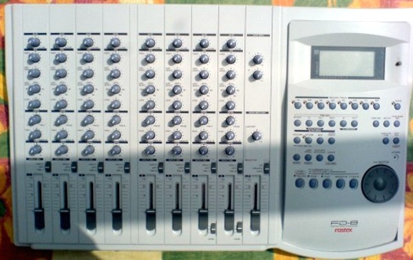 Photo : Fostex FD 8