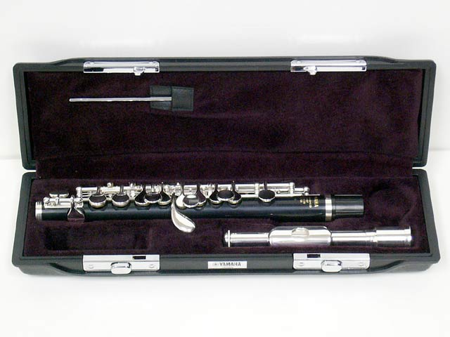 Photo : Flute Piccolo YAMAHA YPC 32