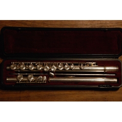 Photo : Flute traversiere YAMAHA 281 S II