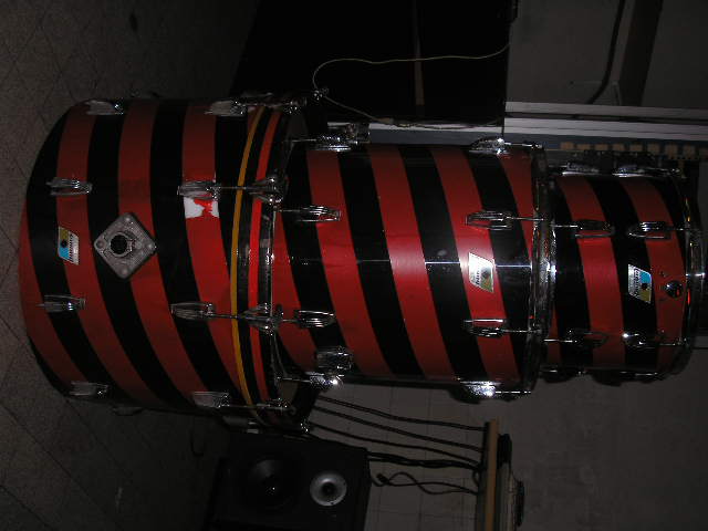 Photo annonce Ludwig Vistalite & autre vintage sounds
