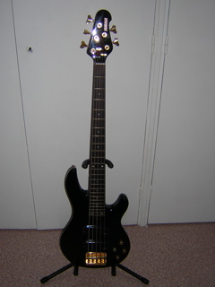 Photo : Yamaha BBG 5S 5 CORDES