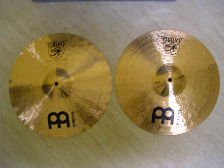 Photo : Cymbales Charleston Meinl