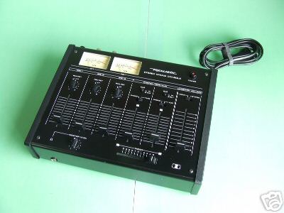 Photo : Console Realistic 32 1200